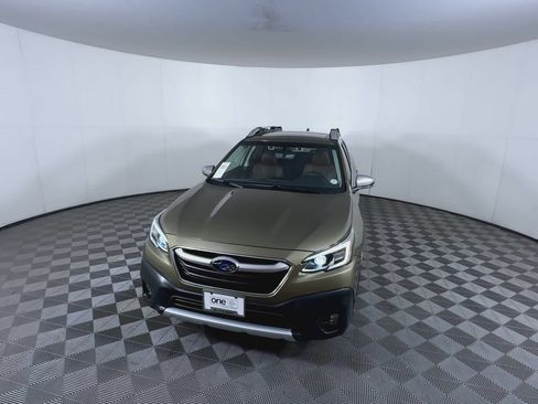 Used 2020 Subaru Outback Touring XT AWD/4WD image 3