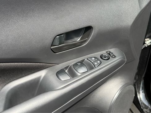 Used 2025 Nissan Kicks Play S FWD image 21