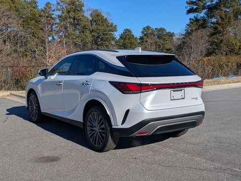 Used 2023 Lexus RX 350 w/ Luxury Package image 7