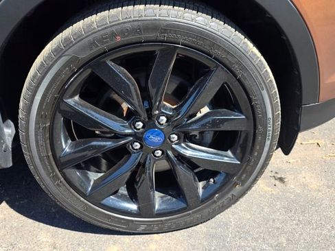Used 2017 Ford Escape SE w/ Equipment Group 201A AWD/4WD image 57
