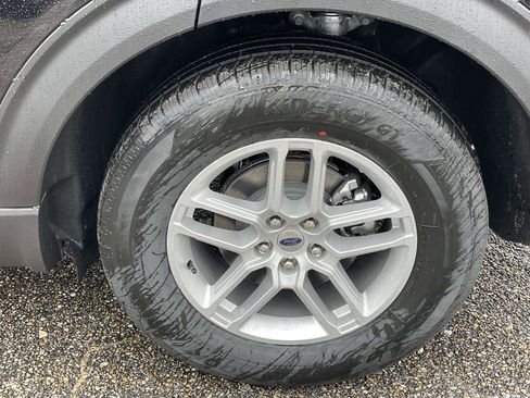 New 2026 Ford Explorer Active image 9