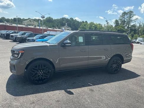 New 2027 Ford Expedition Max Platinum w/ Stealth Performance Package AWD/4WD image 6