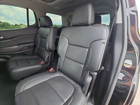 Used 2022 GMC Acadia SLT FWD image 30