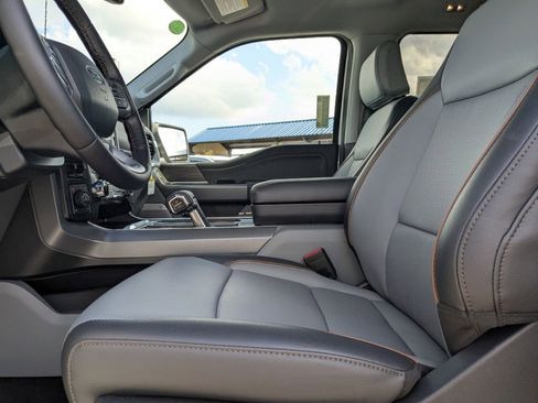 New 2025 Ford F150 Lariat w/ Equipment Group 502A High image 21