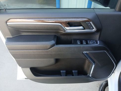 Certified 2024 GMC Sierra 2500 SLE w/ SLE Convenience Package image 23