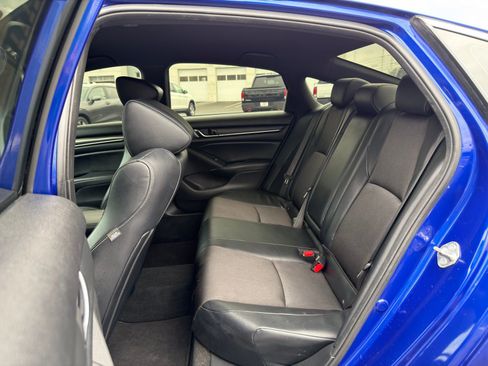 Used 2018 Honda Accord Sport image 23