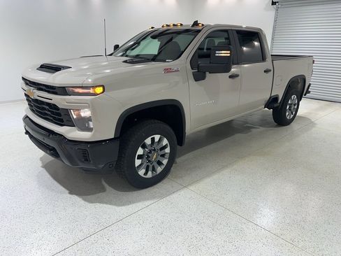 New 2026 Chevrolet Silverado 2500 Custom w/ Custom Value Package AWD/4WD image 1