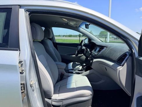 Used 2017 Hyundai Tucson Sport AWD/4WD image 12