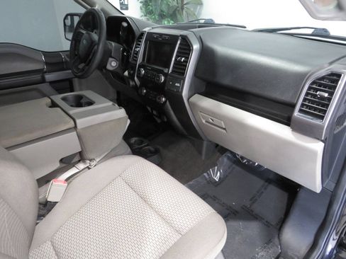Used 2019 Ford F150 XLT w/ Trailer Tow Package RWD image 9