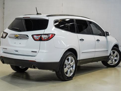 Used 2017 Chevrolet Traverse Premier FWD image 11