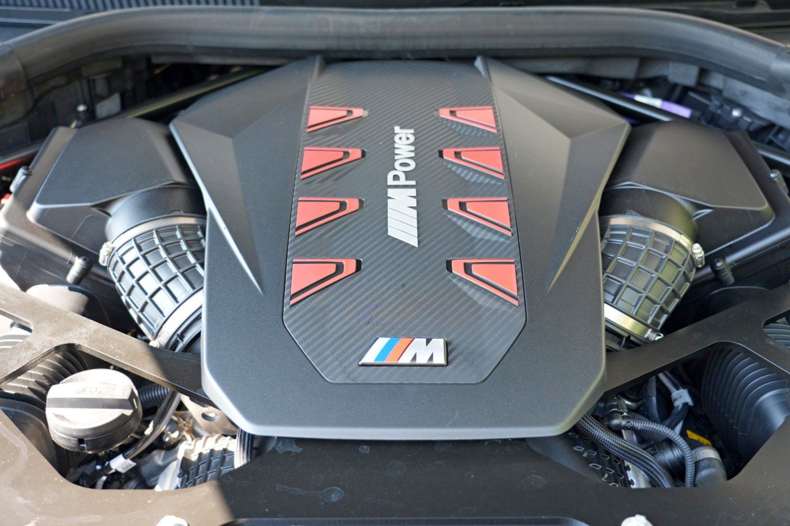 Used 2025 BMW X5 M Competition w/ Executive Package AWD/4WD image 8