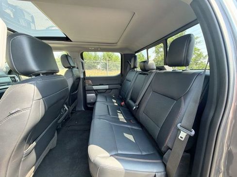 Used 2023 Ford F250 Lariat w/ Black Appearance Package AWD/4WD image 31
