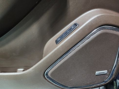 Used 2020 GMC Yukon XL Denali w/ Open Road Package image 19