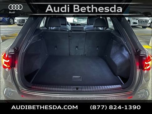 Used 2020 Audi Q3 2.0T Premium w/ Convenience Package AWD/4WD image 10