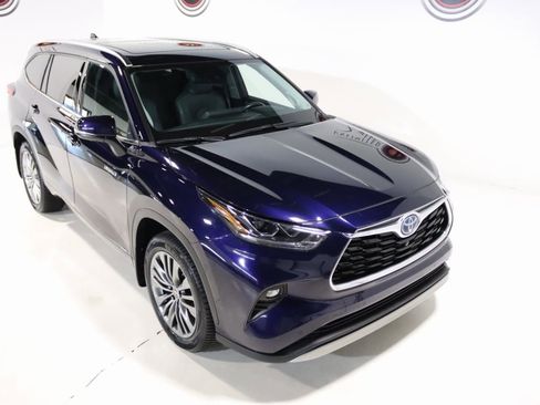 Used 2021 Toyota Highlander Platinum image 7