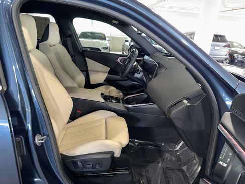 Certified 2025 BMW X3 xDrive30i w/ Premium Package image 10
