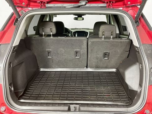 Used 2020 GMC Terrain SLE w/ Driver Convenience Package image 28