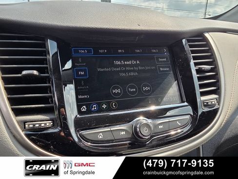 Used 2019 Chevrolet Trax LT AWD/4WD image 16