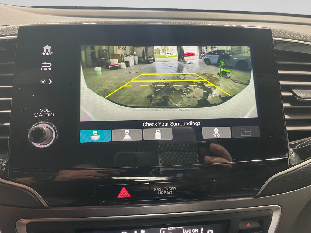 Certified 2025 Honda Passport EX-L image 27