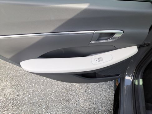 Used 2023 Hyundai Sonata SEL image 8