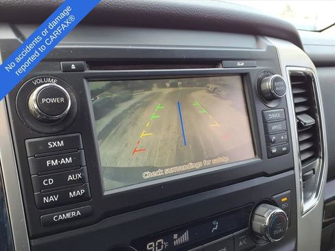 Used 2018 Nissan Titan SV w/ SV Convenience Package image 22