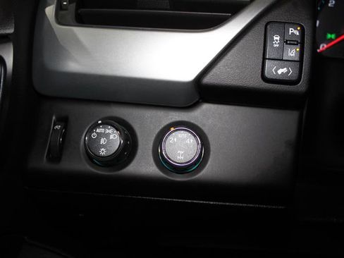 Used 2015 Chevrolet Tahoe LTZ AWD/4WD image 24