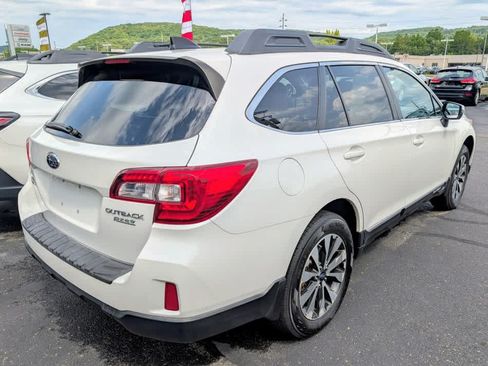 Used 2016 Subaru Outback 2.5i Limited AWD/4WD image 6