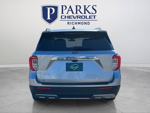 Used 2023 Ford Explorer XLT w/ Equipment Group 202A image 6
