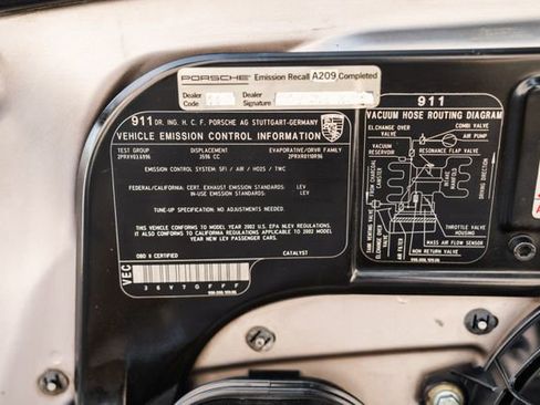 Used 2002 Porsche 911 Carrera 4 image 75