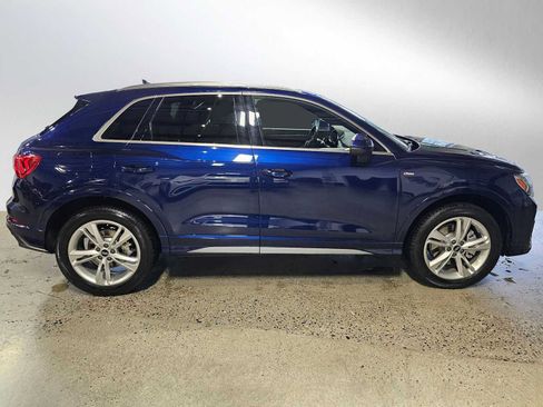 Used 2023 Audi Q3 2.0T Premium w/ 19" Wheel Package AWD/4WD image 8