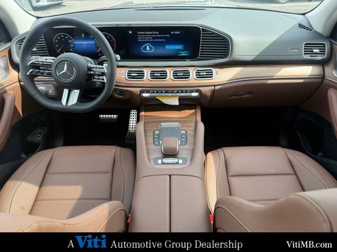 New 2026 Mercedes-Benz GLS 450 4MATIC image 2