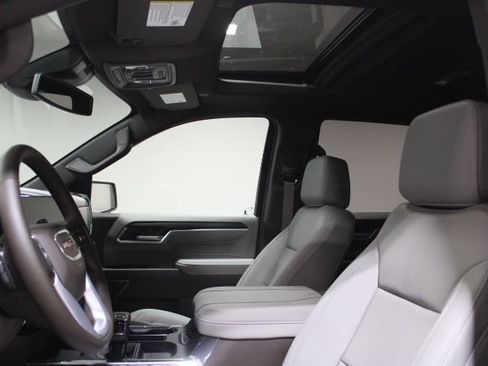 New 2026 GMC Sierra 1500 SLT w/ SLT Premium Plus Package AWD/4WD image 4