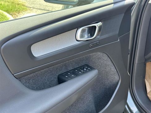 New 2026 Volvo XC40 B4 Plus w/ Climate Package image 17