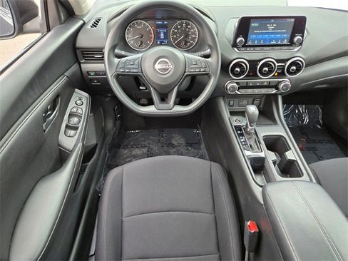 Used 2025 Nissan Sentra S w/ Lighting Package image 15