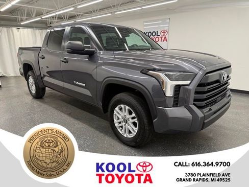 Certified 2025 Toyota Tundra SR5 AWD/4WD image 1