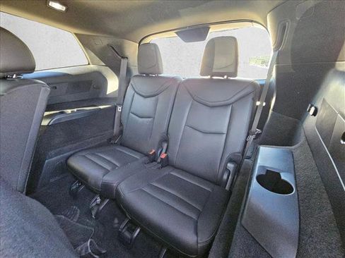 Used 2023 Cadillac XT6 Luxury image 13