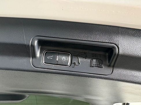 Certified 2025 Ford Explorer Active w/ Active Comfort Package AWD/4WD image 35