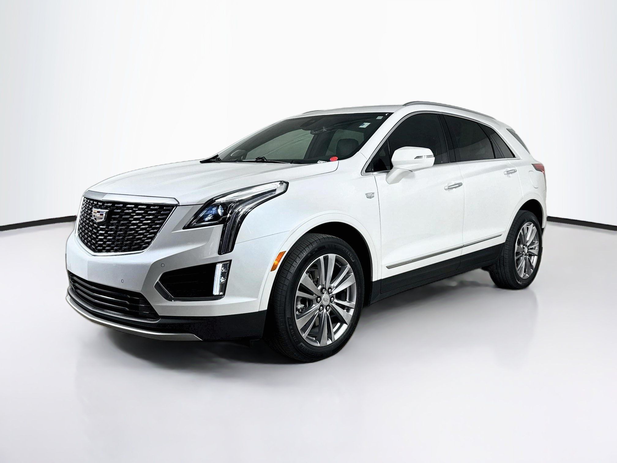 Used 2024 Cadillac XT5 Premium Luxury FWD image 4