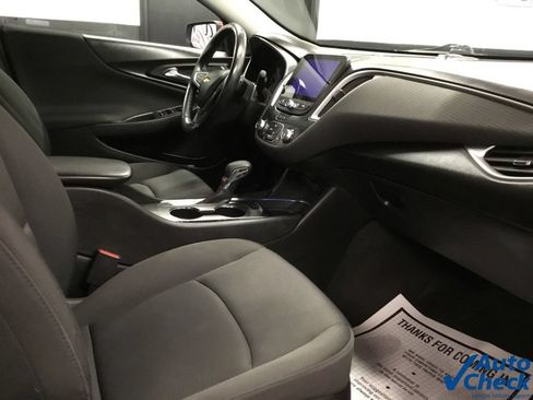 Used 2021 Chevrolet Malibu RS FWD image 37