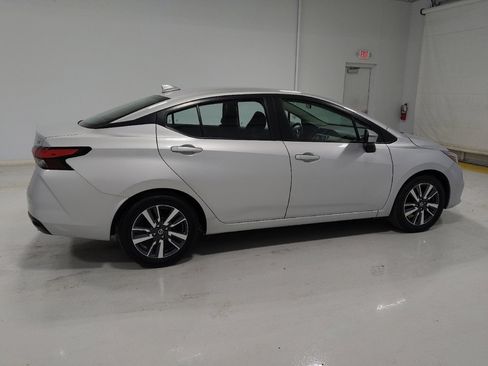 Used 2021 Nissan Versa SV image 10
