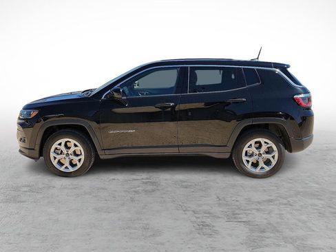 Used 2025 Jeep Compass Sport AWD/4WD image 6