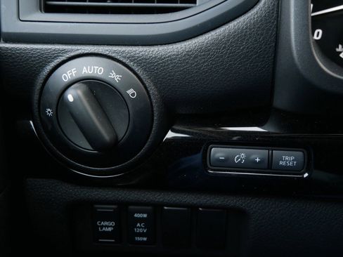 Certified 2024 Nissan Titan SV w/ SV Convenience Package image 31