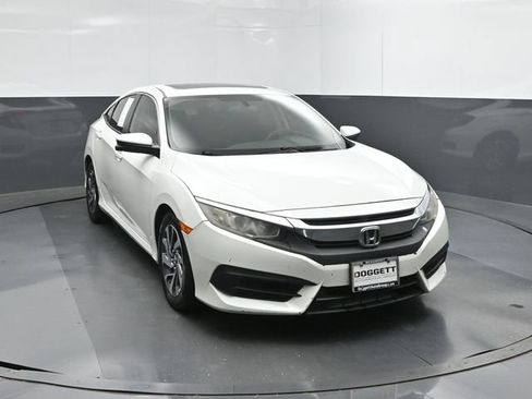 Used 2018 Honda Civic EX image 19
