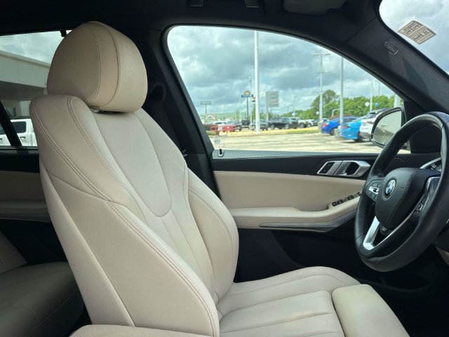 Used 2022 BMW X5 sDrive40i w/ Premium Package RWD image 15