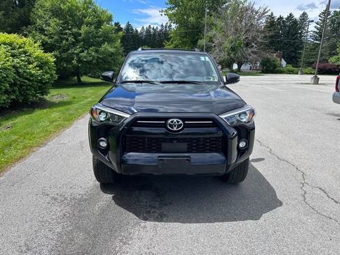 Used 2023 Toyota 4Runner SR5 Premium w/ Moonroof Package AWD/4WD image 8