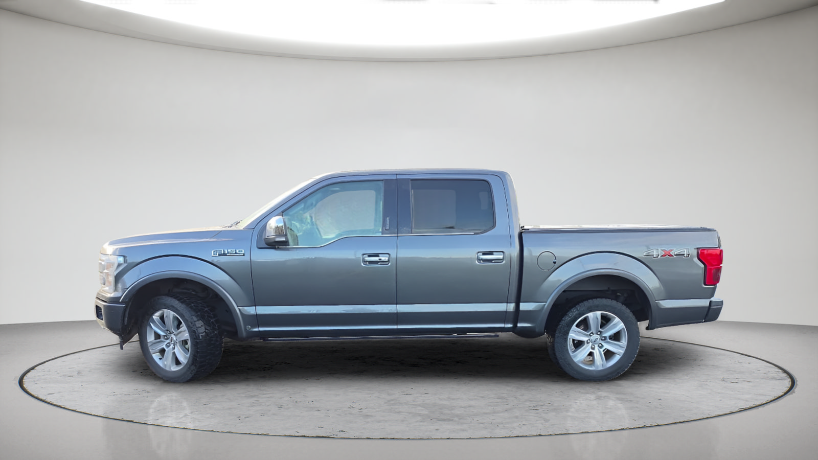 Used 2018 Ford F150 Platinum w/ Equipment Group 701A Luxury AWD/4WD image 11