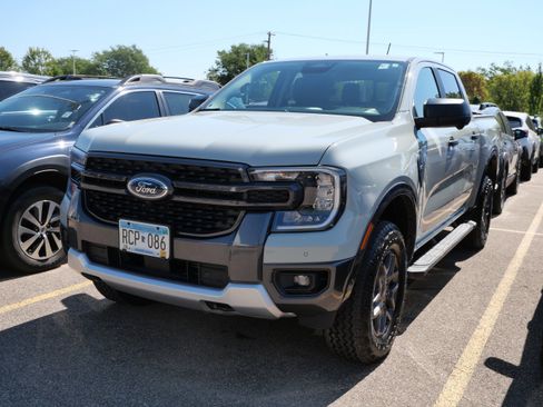 Used 2024 Ford Ranger XLT AWD/4WD image 3
