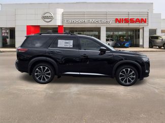 New 2026 Nissan Pathfinder Platinum w/ Cargo Package video 2