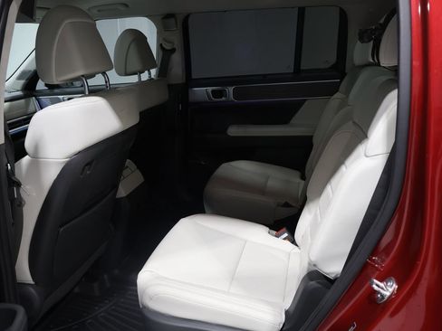 Used 2024 Hyundai Santa Fe Calligraphy image 17