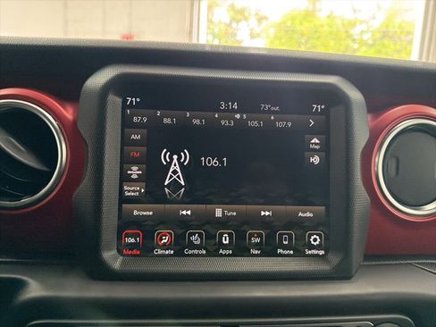 Used 2022 Jeep Wrangler Unlimited Rubicon w/ Cold Weather Group image 35